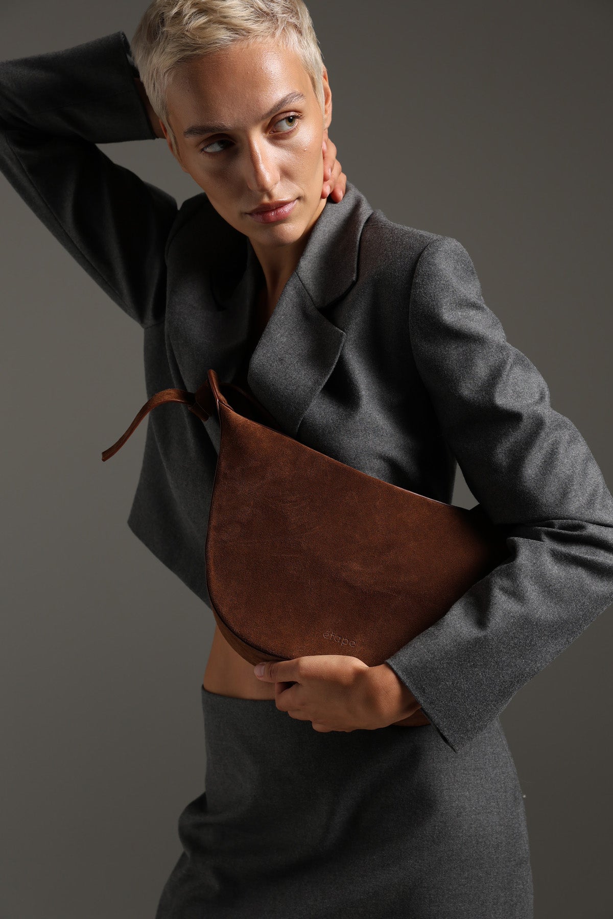 Suede bag Etape Croissant Grande Chocolate Suede