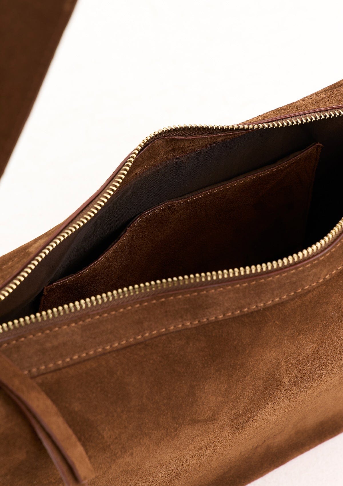 Suede bag Etape Croissant Grande Chocolate Suede